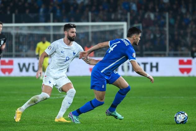 Greece v France: Group B - UEFA EURO, EM, Europameisterschaft,Fussball 2024 European Qualifiers Olivier Giroud of France is competing with Konstantinos Mavropanos of Greece during the European Qualifiers for Euro 24, Group B, match between Greece and France at OPAP Arena in Athens, Greece, on November 21, 2023. Athens Greece  Copyright: xStefanosxKyriazisx originalFilename:kyriazis-greecevs231121_npgZQ.jpg