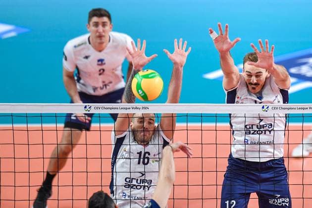 2023.11.22 Kedzierzyn-Kozle Siatkowka Mezczyzn CEV Liga Mistrzow Sezon 2023 2024 Grupa Azoty ZAKSA Kedzierzyn-Kozle - Olympiacos Piraeus N z Radoslaw Gil, Andreas Takvam Foto Marcin Bulanda PressFocus 2023.11.22 Kedzierzyn-Kozle Volleyball Men CEV Champions League Season 2023 2024 Grupa Azoty ZAKSA Kedzierzyn-Kozle - Olympiacos Piraeus Radoslaw Gil, Andreas Takvam Credit: Marcin Bulanda PressFocus NEWSPIX.PL --- Newspix.pl  20231122xPF_MB0254