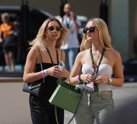 Formula 1 Etihad Airways Abu Dhabi Grand Prix 2023 22.11.2023, Yas Marina Circuit, Abu Dhabi, Formula 1 Etihad Airways Abu Dhabi Grand Prix 2023 , im Bild Die Familie Geiss zu Besuch bei der Formel 1, als Gast von Nico Hülkenberg (DEU), MoneyGram Haas F1 Team. Davina Shakira Geiss, Shania Tyra Geiss.