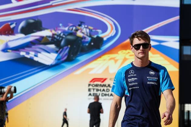 SARGEANT Logan (usa), Williams Racing FW45, portrait during the 2023 Formula 1 Etihad Airways Abu Dhabi Grand Prix, 22th round of the 2023 Formula One World Championship, WM, Weltmeisterschaft from November 24 to 26, 2023 on the Yas Marina Circuit, in Abu Dhabi - F1 - ABU DHABI GRAND PRIX 2023 DPPI Panoramic  00123047_G0OD7484