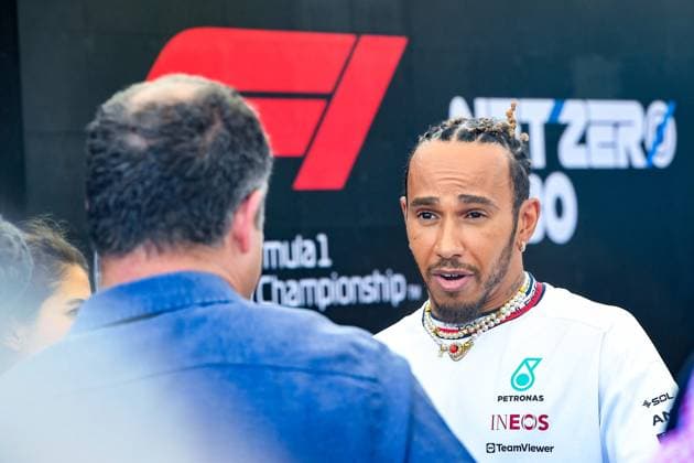 Formel 1 GP Abu Dhabi. Donnerstag 23.11.2023 Lewis Hamilton (GBR) Mercedes AMG F1 Team; Formel 1 GP Abu Dhabi. Donnerstag 23.11.2023 Copyright: xBEAUTIFULxSPORTS Erlhofx