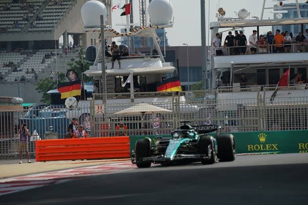 24.11.2023, Yas Marina Circuit, Abu Dhabi, Formula 1 Etihad Airways Abu Dhabi Grand Prix 2023 , im Bild Rober Geiss schaut sich das Formel 1 Training von seiner Yacht Indigo Star an, Lance Stroll (CAN), Aston Martin Aramco Cognizant Formula One Team Abu Dhabi Yas Marina Circuit Vereinigten Arabischen Emirate