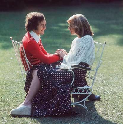 RECORD DATE NOT STATED Grünwald 1974 FRED JOCH Im Garten Franz + Brigitte Beckenbauer Birigitte und Franz *** Grünwald 1974 FRED JOCH In the garden Franz Brigitte Beckenbauer Birigitte and Franz