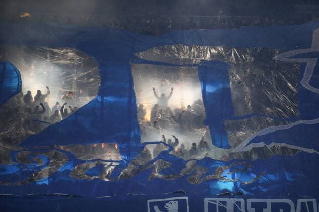 24.11.2023, xtgx, Fussball 2.Bundesliga, Hannover 96 - Hertha BSC Berlin emspor, v.l. Symbolfoto, Symbolbild, Banner, Pyro, Ultras (DFL DFB REGULATIONS PROHIBIT ANY USE OF PHOTOGRAPHS as IMAGE SEQUENCES and or QUASI-VIDEO) Hannover
