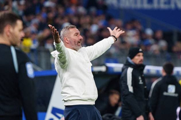 Tim Walter (Hamburger SV, Trainer) GER, Hamburger SV vs. Eintracht Braunschweig, Fussball, 2. Bundesliga, Spieltag 14, Saison 2023 2024, 24.11.2023 DFL REGULATIONS PROHIBIT ANY USE OF PHOTOGRAPHS AS IMAGE SEQUENCES AND OR QUASI-VIDEO GER, Hamburger SV vs. Eintracht Braunschweig, Fussball, 2. Bundesliga, Spieltag 14, Saison 2023 2024, 24.11.2023 Hamburg
