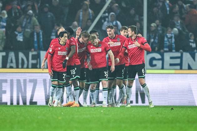 2. Bundesliga - Hannover 06 - Hertha BSC Berlin am 24.11.2023 in der HDI Arena in Hannover Jubel, Torjubel, Torschuetze, Torschütze Andreas Voglsammer (Hannover 96) jubelt nach seinem Tor zum 2:2.
