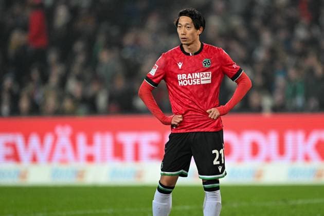 2. Bundesliga - Hannover 06 - Hertha BSC Berlin am 24.11.2023 in der HDI Arena in Hannover Sei Muroya (Hannover 96) unzufrieden, enttäuscht, enttaeuscht, niedergeschlagen.