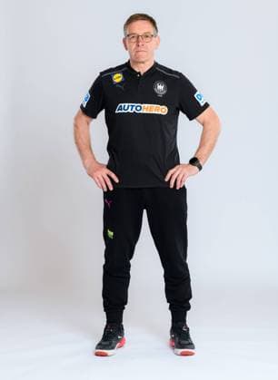 Muenchen, Deutschland 29. Oktober 2023: Handball DHB Maenner - Fotoshooting Trainer Alfred Gislason (Deutschland) Muenchen Bayern Deutschland