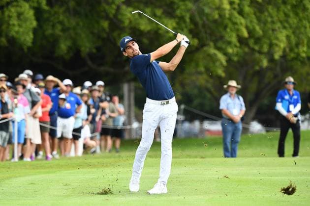 GOLF AUSTRALIAN PGA, Golf Herren Joaquin Niemann plays a shot during round 3 of the 2023 Australian PGA Championship in Brisbane, Saturday, November 25, 2023. ( NO ARCHIVING, EDITORIAL USE ONLY, NO USE IN BOOKS WITHOUT CONSENT BRISBANE QUEENSLAND AUSTRALIA  Copyright: xJONOxSEARLEx 20231125001869445813