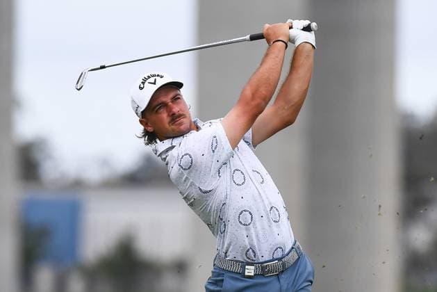 GOLF AUSTRALIAN PGA, Golf Herren David Micheluzzi plays a shot during round 3 of the 2023 Australian PGA Championship in Brisbane, Saturday, November 25, 2023. ( NO ARCHIVING, EDITORIAL USE ONLY, NO USE IN BOOKS WITHOUT CONSENT BRISBANE QUEENSLAND AUSTRALIA  Copyright: xJONOxSEARLEx 20231125001869447653