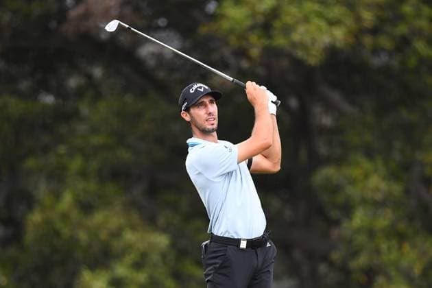GOLF AUSTRALIAN PGA, Golf Herren John Lyras plays a shot during round 3 of the 2023 Australian PGA Championship in Brisbane, Saturday, November 25, 2023. ( NO ARCHIVING, EDITORIAL USE ONLY, NO USE IN BOOKS WITHOUT CONSENT BRISBANE QUEENSLAND AUSTRALIA  Copyright: xJONOxSEARLEx 20231125001869450779