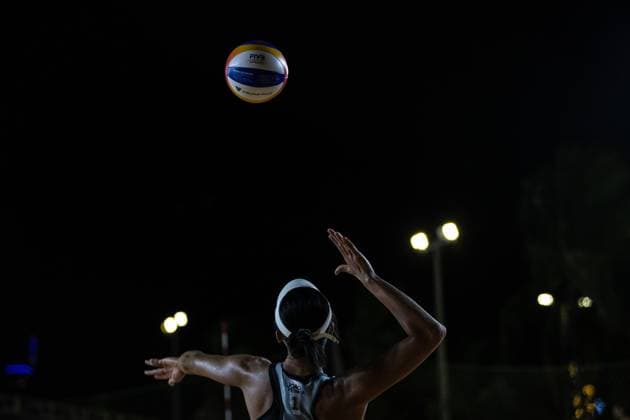 (231125) -- JOAO PESSOA, Nov. 25, 2023 -- Xue Chen serves during the women s Group D match between Xue Chen Xia Xinyi of China and Lezana Placette Alexia Richard of France at the World Beach volleyball, Beachvolleyball Pro Tour 2023 in Joao Pessoa, Brazil, Nov. 24, 2023. ) (SP)BRAZIL-JOAO PESSOA-BEACH VOLLEYBALL-WORLD PRO TOUR WangxTiancong 