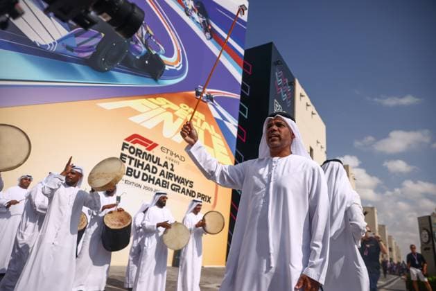 November 25, 2023, Abu Dhabi, United Arab Emirates: Local people performing music are seen ahead of Practice 3 of Formula 1 Abu Dhabi Grand Prix at Yas Marina Circuit on November 25, 2023 in Abu Dhabi, United Arab Emirates. Abu Dhabi United Arab Emirates - ZUMAz156 0367761173st Copyright: xBeataxZawrzelx
