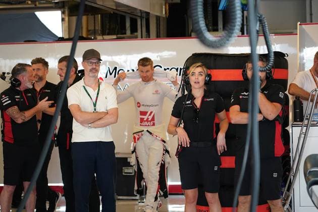 25.11.2023, Yas Marina Circuit, Abu Dhabi, Formula 1 Etihad Airways Abu Dhabi Grand Prix 2023 , im Bild Nico Hülkenberg (DEU), MoneyGram Haas F1 Team Abu Dhabi Yas Marina Circuit Vereinigten Arabischen Emirate