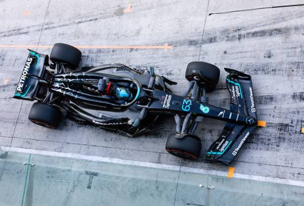 63 George Russell (GBR, Mercedes-AMG Petronas F1 Team), F1 Grand Prix of Abu Dhabi at Yas Marina Circuit on November 25, 2023 in Abu Dhabi, United Arab Emirates. (Photo by HOCH ZWEI) Abu Dhabi United Arab Emirates