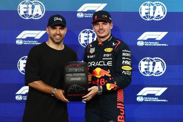 F1 Abu Dhabi Grand Prix 2023 Qualifying Sergio Aguero and Max Verstappen of Red Bull Racing after qualifying ahead of the Formula 1 Abu Dhabi Grand Prix at Yas Marina Circuit in Abu Dhabi, United Arab Emirates on November 25, 2023. Abu Dhabi United Arab Emirates  Copyright: xJakubxPorzyckix originalFilename:porzycki-f1abudha231125_npKhj.jpg