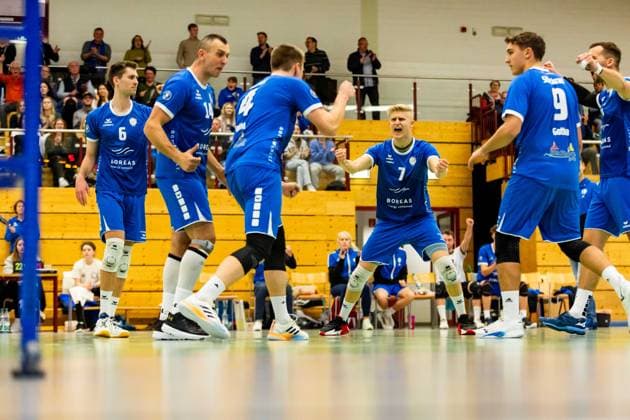 25.11.2023, GER, 2.BL Maenner Sued, Volleyball,Saison 2023 2024, Blue Volleys Gotha vs TV Buehl Krochmann, Hannes (Blue Volleys Gotha) 99867 Gotha Ernestiner-Halle Thüringen Deutschland