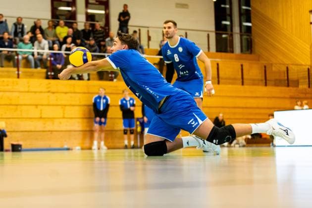 25.11.2023, GER, 2.BL Maenner Sued, Volleyball,Saison 2023 2024, Blue Volleys Gotha vs TV Buehl Franz Aaron Stueckrad (Blue Volleys Gotha) 99867 Gotha Ernestiner-Halle Thüringen Deutschland