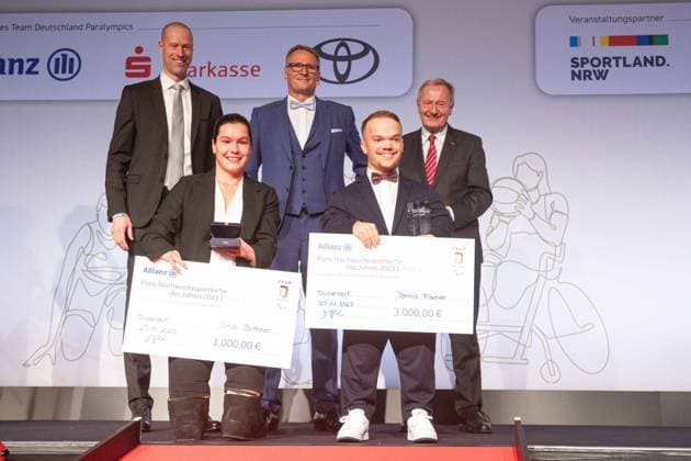 Bilder des Jahres 2023, Sport 11 November Sport Themen der Woche KW47 Sport Bilder des Tages Para Sportler-innen des Jahres , 25.11.2023 Para Sportler-innen des Jahres am 25.11.2023, Duesseldorf. Yannis FISCHER WIRD Junior Para Sportler des Jahres vor Anna-Maria Rieder und Gina Boeettcher(im Bild) - *** Para Athlete of the Year , 25 11 2023 Para Athlete of the Year on 25 11 2023, Duesseldorf Yannis FISCHER WINS Junior Para Athlete of the Year ahead of Anna Maria Rieder and Gina Boeettcher in the picture Copyright: xBEAUTIFULxSPORTS KennyxBeelex