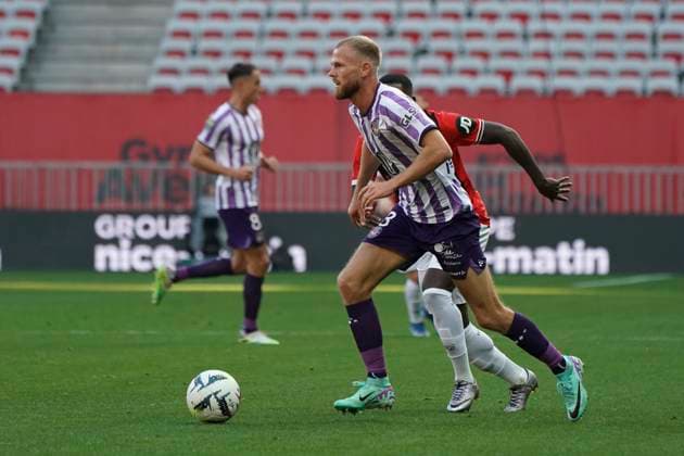Mikkel Desler Puggaard (Toulouse FC) FOOTBALL : OGC Nice vs Toulouse FC - Ligue 1 Uber Eats - Nice - 26 11 2023 NorbertScanella Panoramic 