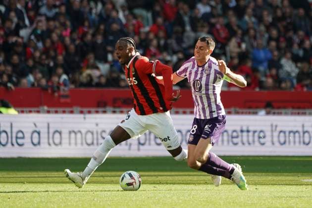 Pablo Rosario (OGC Nice) - Vincent Sierro (Toulouse FC) FOOTBALL : OGC Nice vs Toulouse FC - Ligue 1 Uber Eats - Nice - 26 11 2023 NorbertScanella Panoramic 