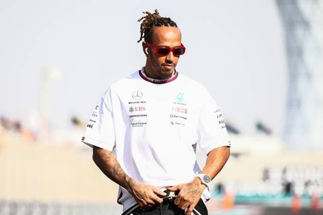 November 26, 2023, Abu Dhabi, United Arab Emirates: Lewis Hamilton of Mercedes during drivers parade ahead of Formula 1 Abu Dhabi Grand Prix at Yas Marina Circuit on November 26, 2023 in Abu Dhabi, United Arab Emirates. Abu Dhabi United Arab Emirates - ZUMAz156 0368014332st Copyright: xBeataxZawrzelx