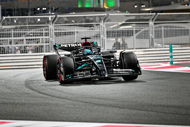 Formel 1 GP Abu Dhabi. Samstag 25.11.2023 George Russell (GBR) Mercedes AMG F1 Team; Formel 1 GP Abu Dhabi. Samstag 25.11.2023 Copyright: xBEAUTIFULxSPORTS Erlhofx
