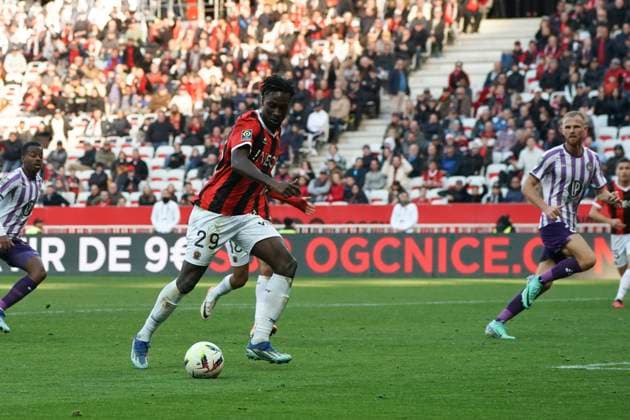 Evann Guesssand (OGC Nice) FOOTBALL : OGC Nice vs Toulouse FC - Ligue 1 Uber Eats - Nice - 26 11 2023 NorbertScanella Panoramic 