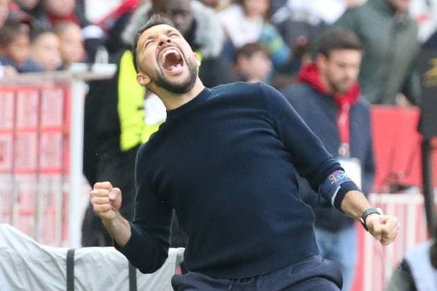 RECORD DATE NOT STATED OGCNICE RENNES Serge Haouzi MAXPPP - Nice Nice le 26 Novembre 2023 au stade de l Allianz Riviera l OgcNice recoit Toulouse pour le compte de la treizieme journee de Ligue 1 Uber Eats 2023 . L entraineur nicois l italien Farioli Francesco a la fin du match gagne par l Ogc Nice - Francesco Farioli, Nice s manager Nov 26 2023 Nice Alpes Maritimes France France  Copyright: xMAXPPPxSergexHaouzix SHZ202311265342 SHZ202311265342