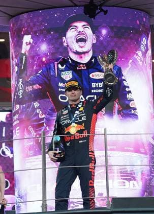 Formula 1 Etihad Airways Abu Dhabi Grand Prix 2023 26.11.2023, Yas Marina Circuit, Abu Dhabi, Formula 1 Etihad Airways Abu Dhabi Grand Prix 2023 , im Bild Sieger Max Verstappen (NLD), Oracle Red Bull Racing