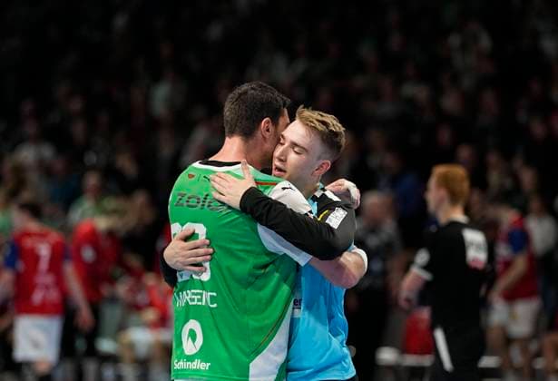 Germany, Berlin, 26.11.2023, Max-Schmeling-Halle , Füchse Berlin vs HSV Hamburg - 1. Bundesliga, Lasse Ludwig (Füchse Berlin) and Mijajlo Marsenic (Füchse Berlin) with post game celebration Berlin Max-Schmeling-Halle Berlin Germany