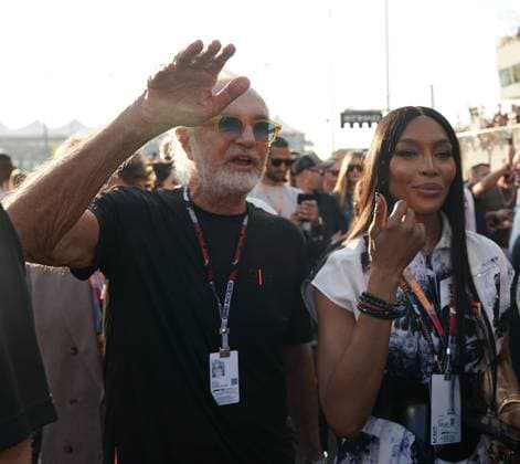 Formula 1 Etihad Airways Abu Dhabi Grand Prix 2023 26.11.2023, Yas Marina Circuit, Abu Dhabi, Formula 1 Etihad Airways Abu Dhabi Grand Prix 2023 , im Bild Manager Flavio Briatore mit dem britischen Supermodel Naomi Campbell