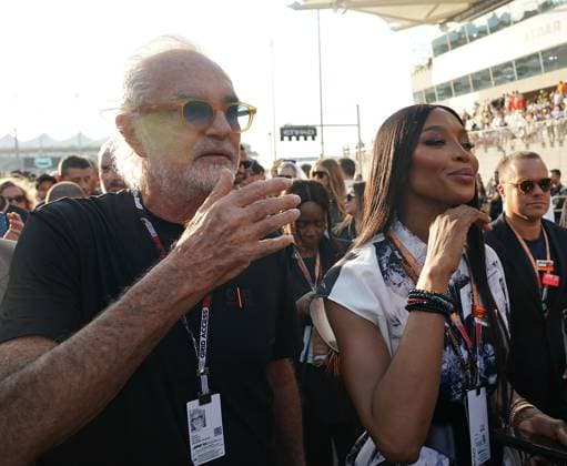 Formula 1 Etihad Airways Abu Dhabi Grand Prix 2023 26.11.2023, Yas Marina Circuit, Abu Dhabi, Formula 1 Etihad Airways Abu Dhabi Grand Prix 2023 , im Bild Manager Flavio Briatore mit dem britischen Supermodel Naomi Campbell