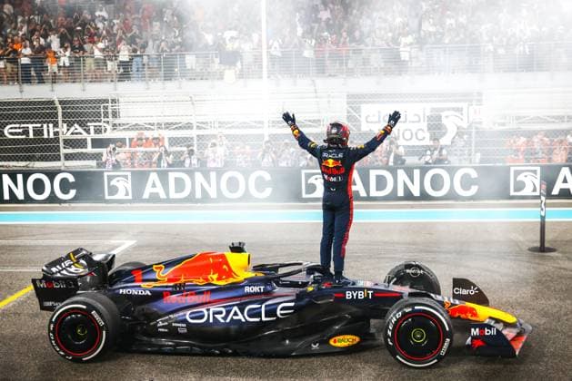 F1 Abu Dhabi Grand Prix 2023 Max Verstappen of Red Bull Racing wins Formula 1 Abu Dhabi Grand Prix at Yas Marina Circuit on November 26, 2023 in Abu Dhabi, United Arab Emirates. Abu Dhabi United Arab Emirates  Copyright: xBeataxZawrzelx originalFilename:zawrzel-f1abudha231126_npoF5.jpg