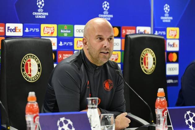 ROTTERDAM - Coach Arne Slot of Feyenoord during the MD-1 press conference, PK, Pressekonferenz prior to the UEFA Champions League match against Atletico Madrid at Feyenoord Stadium de Kuip on November 27, 2023 in Rotterdam, the Netherlands. ANP OLAF KRAAK UEFA Champions League 2023 24 2023 2024 xVIxANPxSportx xxANPxIVx 484875891 originalFilename: 484875891.jpg