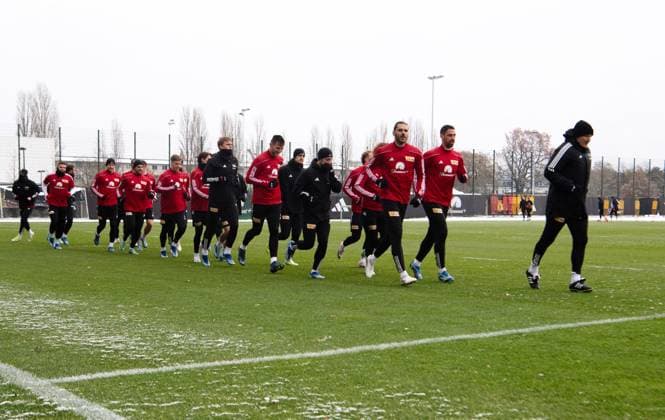 Fussball, Herren, Saison 2023 2024, Champions League, Training des 1. FC Union Berlin am Stadion An der Alten Försterei am Tag vor dem Spiel gegen den SC Braga, Übersicht, 28.11. 2023, Copyright: xSebastianxRäppold MatthiasxKochx