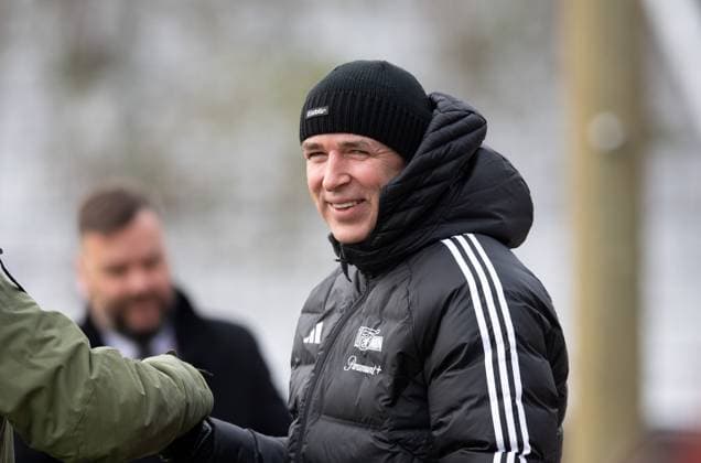 Fussball, Herren, Saison 2023 2024, Champions League, Training des 1. FC Union Berlin am Stadion An der Alten Försterei am Tag vor dem Spiel gegen den SC Braga, Präsident Dirk Zingler (1. FC Union Berlin), 28.11. 2023, Copyright: xSebastianxRäppold MatthiasxKochx