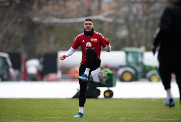 Fussball, Herren, Saison 2023 2024, Champions League, Training des 1. FC Union Berlin am Stadion An der Alten Försterei am Tag vor dem Spiel gegen den SC Braga, Robin Gosens (1. FC Union Berlin), 28.11. 2023, Copyright: xSebastianxRäppold MatthiasxKochx