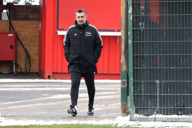 DEU, DFL, 1. FBL, 1.FC Union, Training, 28.11.2023, Stadion Alte Foersterei, Berlin, DEU, DFL, 1. FBL, 1.FC Union, Training, im Bild: Cheftrainer (Head Coach) Nenad Bjelica (1.FC Union Berlin) DFL - regulations prohibit any use of Photographs as image sequences and or quasi-video Foto: Juergen Engler nordphoto GmbH