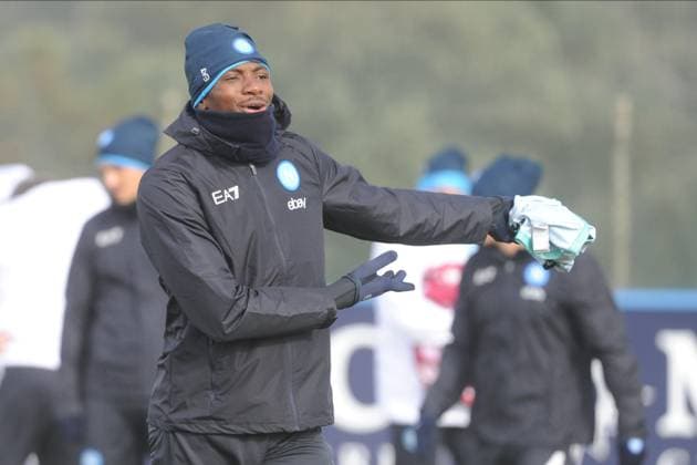 November 28, 2023, NAPOLI: Napoli s players warm up during the team s training session in Castel Volturno, Italy, 28 November 2023. SSC Napoli will face Real Madrid in their UEFA Champions League group stage match on 29 November 2023. Naples 28 November ANSA CESARE ABBATE Training Ssc Napoli  - ZUMAa110 20231128_zaf_a110_004 Copyright: xCesarexAbbatex