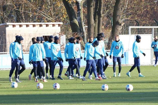 DEU, DFL, 2. FBL Hertha BSC, Training, 28.11.2023, Sportforum, Berlin, DEU, DFL, 2. FBL Hertha BSC, Training, im Bild Hertha-Spielerkreis DFL - regulations prohibit any use of Photographs as image sequences and or quasi-video Foto: Juergen Engler nordphoto GmbH
