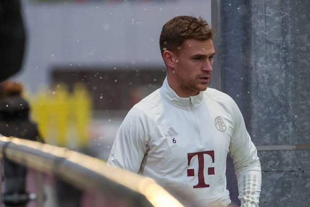 Joshua Kimmich (FC Bayern Muenchen, 06) beim Training im Schnee, Abschlusstraining. FC Bayern Muenchen, Fussball, UEFA Champions League, Vorrunde, 5. Spieltag, Saison 23 24, 28.11.2023, Abschlusstraining. FC Bayern Muenchen, Fussball, UEFA Champions League, Vorrunde, 5. Spieltag, Saison 23 24, 28.11.2023 Muenchen Copyright: xEibner-Pressefoto JennixMaulx EP_JML