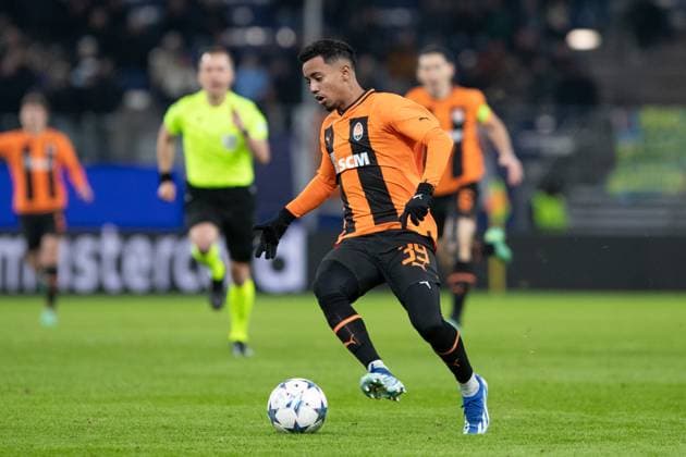 UEFA Champions League: Shakhtar - Royal Antwerpen; 28.11.2023 Newerton (FC Shakhtar Donetsk, 39) UEFA Champions League: Shakhtar - Royal Antwerpen; Hamburg, Volksparkstadion, 28.11.2023 Copyright: xBEAUTIFULxSPORTS Buriakovx