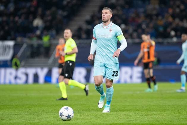 UEFA Champions League: Shakhtar - Royal Antwerpen; 28.11.2023 Toby Alderweireld (Royal Antwerpen, 23) UEFA Champions League: Shakhtar - Royal Antwerpen; Hamburg, Volksparkstadion, 28.11.2023 Copyright: xBEAUTIFULxSPORTS Buriakovx