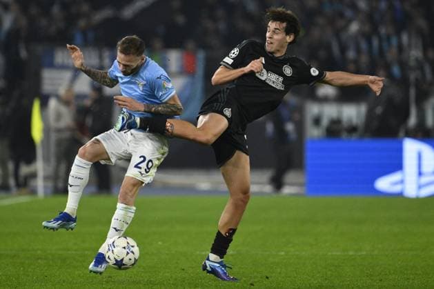 UEFA Champions League football match - SS Lazio vs Celtic FC Manuel Lazzari of S.S. Lazio and Paulo Bernardo of Celtic C.F.C. during the 5th day of the UEFA Champions League Group E between S.S. Lazio - Celtic F.C. on 28 November 2023 at the Olympic Stadium in Rome, Italy. Rome Italy  Copyright: xIPAxSport ABACAx