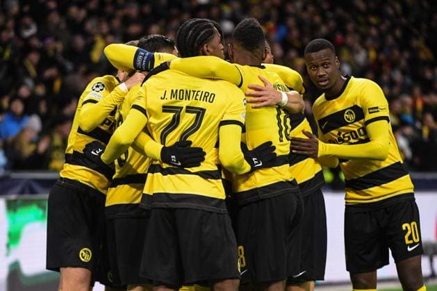 BERN, SWITZERLAND - NOVEMBER 28: Loris Benito of Young (C) Boys celebrates goal with team during the UEFA Champions League Group Stage match between BSC Young Boys and FK Crvena zvezda at Stadion Wankdorf on November 28, 2023 in Bern, Switzerland. Bern Stadion Wankdorf Bern Switzerland Copyright: xJustPictures.ch ManuelxWinterbergerx jp-en-EuSpIm-Y.Boys_Crvena_28Nov2023_00016