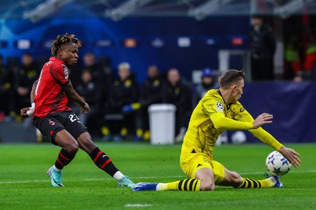 AC Milan vs Borussia Dortmund - UEFA Champions League 2023 24 Group Stage - Group F - 28 11 2023 Samuel Chukwueze of AC Milan seen in action during UEFA Champions League 2023 24 Group Stage - Group F football match between AC Milan and Borussia Dortmund at San Siro Stadium, Milan, Italy on November 28, 2023 - Photo FCI Fabrizio Carabelli Copyright: xBEAUTIFULxSPORTS Carabellix