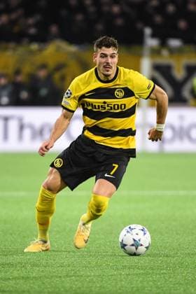 BERN, SWITZERLAND - NOVEMBER 28: Filip Ugrinic of Young Boys in action during the UEFA Champions League Group Stage match between BSC Young Boys and FK Crvena zvezda at Stadion Wankdorf on November 28, 2023 in Bern, Switzerland. Bern Stadion Wankdorf Bern Switzerland Copyright: xJustPictures.ch ManuelxWinterbergerx jp-en-EuSpIm-Y.Boys_Crvena_28Nov2023_00022