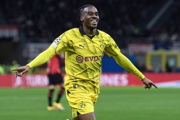 Sport Themen der Woche KW48 Sport Bilder des Tages Db Milano 28 11 2023 - Champions League Milan-Borussia Dortmund foto Daniele Buffa Image nella foto: esutalzan gol Jamie Bynoe-Gittens 