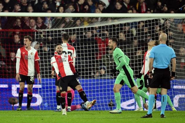 ROTTERDAM - (l-r) Mats Wieffer of Feyenoord, Ondrej Lingr of Feyenoord, David Hancko of Feyenoord, Ayase Ueda of Feyenoord disappointment after the 1-3 during the UEFA Champions League match in group E between Feyenoord and Atletico Madrid in Feyenoord Stadium de Kuip on November 28, 2023 in Rotterdam, Netherlands. ANP OLAF KRAAK UEFA Champions League 2023 24 2023 2024 xVIxANPxSportx xxANPxIVx 484977973 originalFilename: 484977973.jpg